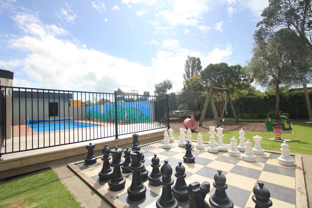 New Plymouth Top 10 Holiday Park Exterior photo